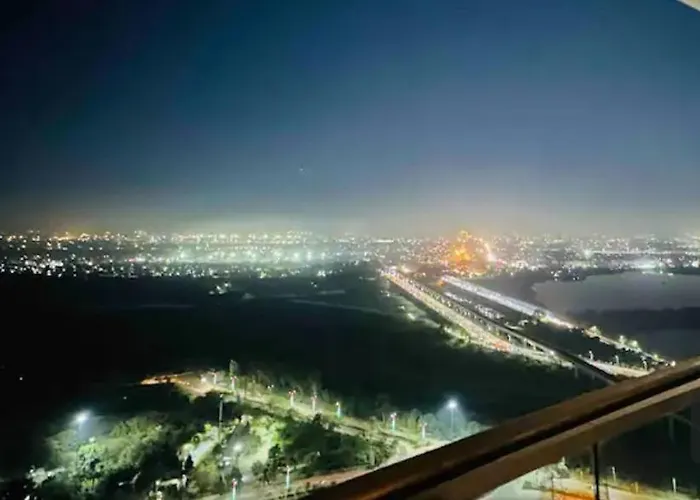 Luxury Stay 36 Th Floor-Noida