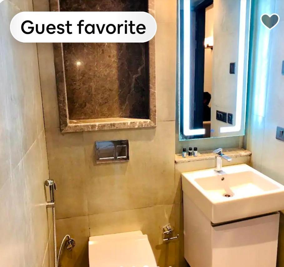 Luxury 36 Th Floor-noida Apartment *